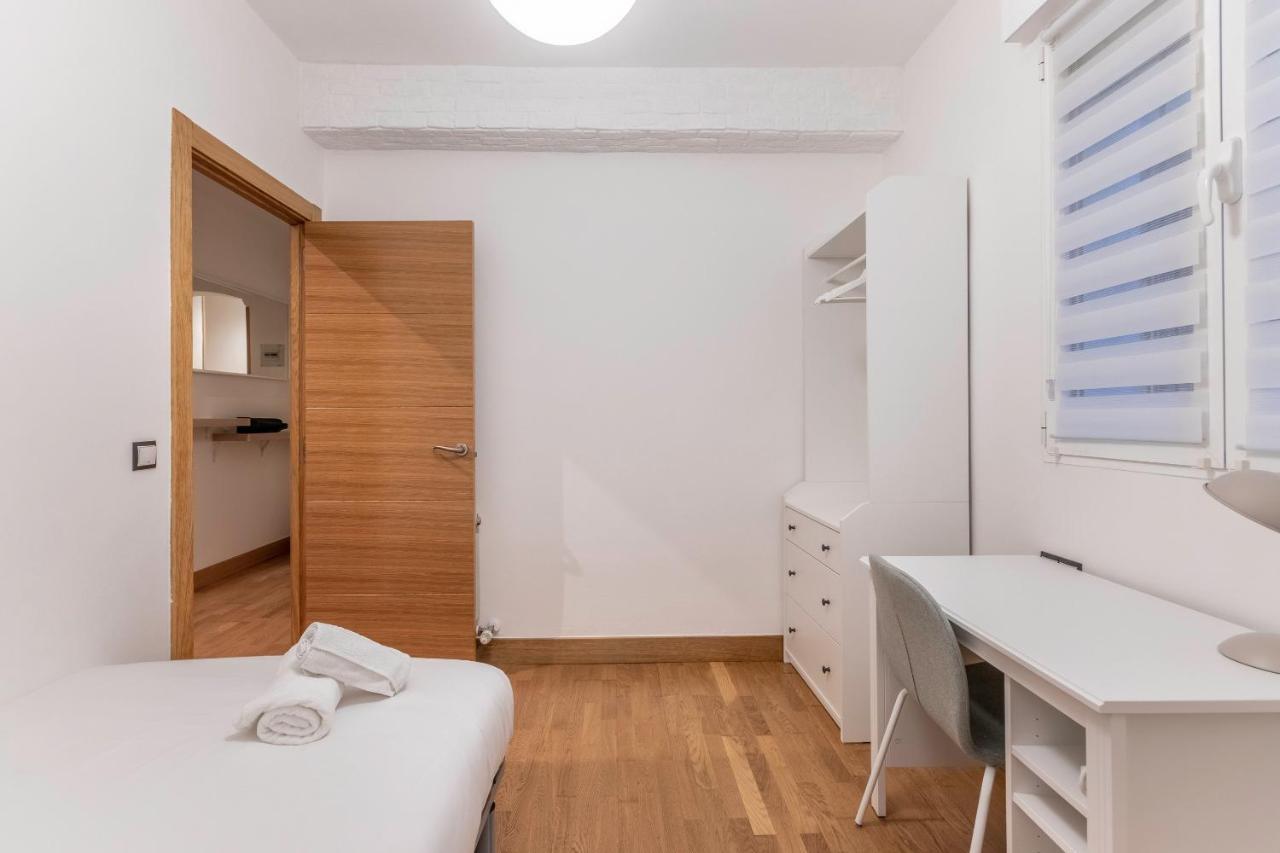 Bilbao Market With Parking By Aston Rentals Екстериор снимка